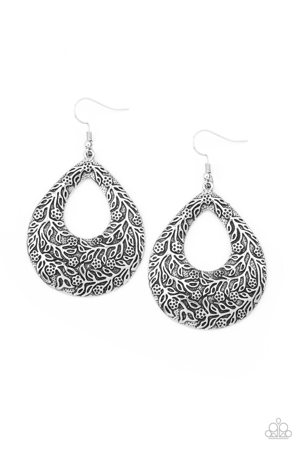 Flirtatiously Flourishing - Silver earring 580