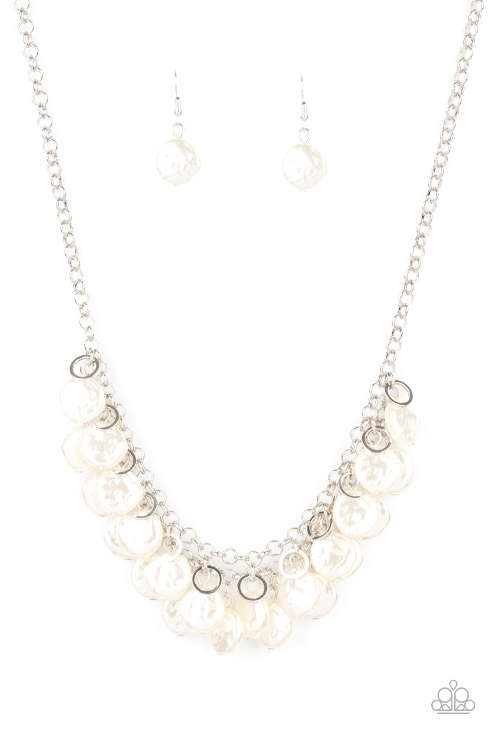 BEACHFRONT and Center - White necklace 2151