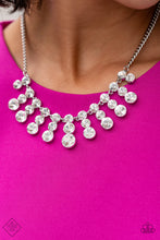 Load image into Gallery viewer, Celebrity Couture - White necklace 1946
