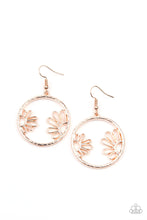 Load image into Gallery viewer, Demurely Daisy - Rose Gold earring 2195
