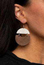 Load image into Gallery viewer, Watching The Sunrise - Copper earring 2137
