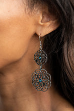Load image into Gallery viewer, Mandala Mecca - Blue earring 2060
