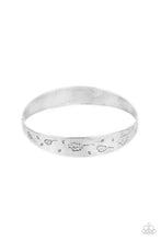 Load image into Gallery viewer, Dandelion Dreamland - Silver bracelet 2185

