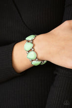 Load image into Gallery viewer, Flamboyant Tease - Green bracelet 2219
