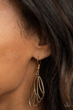 Load image into Gallery viewer, Turn Into A Butterfly - Gold earring 703
