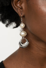 Load image into Gallery viewer, Bubbling To The Surface - White earring 995
