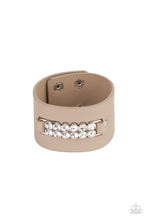 Load image into Gallery viewer, Runway Rebellion - Brown snap bracelet B053

