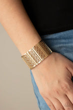 Load image into Gallery viewer, Thai Terrariums - Gold bracelet 2105
