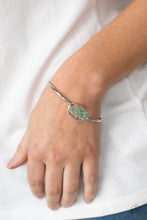 Load image into Gallery viewer, Prairie Paradise - Blue bracelet 2153
