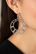 Load image into Gallery viewer, Fleek Fortress - Multi earring 2117
