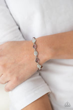 Load image into Gallery viewer, Stop and GLOW - Purple bracelet 2143
