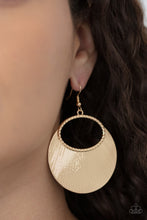 Load image into Gallery viewer, Fan Girl Glam - Gold earring 2114
