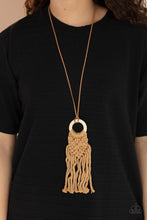 Load image into Gallery viewer, Crafty Couture - Brown necklace 2210
