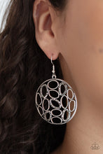 Load image into Gallery viewer, Watch OVAL Me - Silver earring F009
