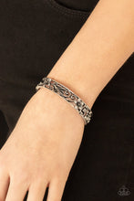 Load image into Gallery viewer, Hawaiian Essence - Silver bracelet 778
