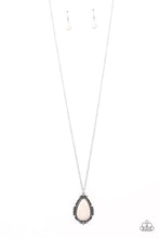 Load image into Gallery viewer, Western Fable - White necklace 2195
