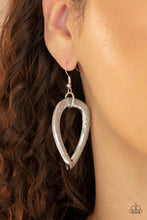 Load image into Gallery viewer, Industrial Intimidation - Silver necklace 2116
