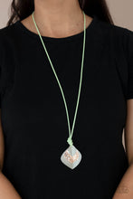 Load image into Gallery viewer, Face The ARTIFACTS - Green necklace 1623
