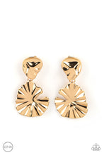 Load image into Gallery viewer, Empress Of The Amazon - Gold clip-on earring 1857
