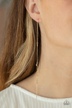 Load image into Gallery viewer, Dauntlessly Dainty - Gold post earring A051
