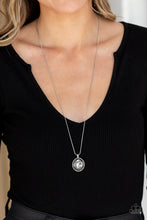 Load image into Gallery viewer, Instant Icon - Silver necklace 778
