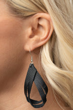 Load image into Gallery viewer, That&#39;s A STRAP - Black earring 2115
