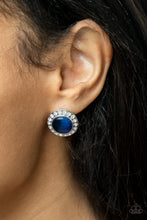 Load image into Gallery viewer, Glowing Dazzle - Blue post earring 1559
