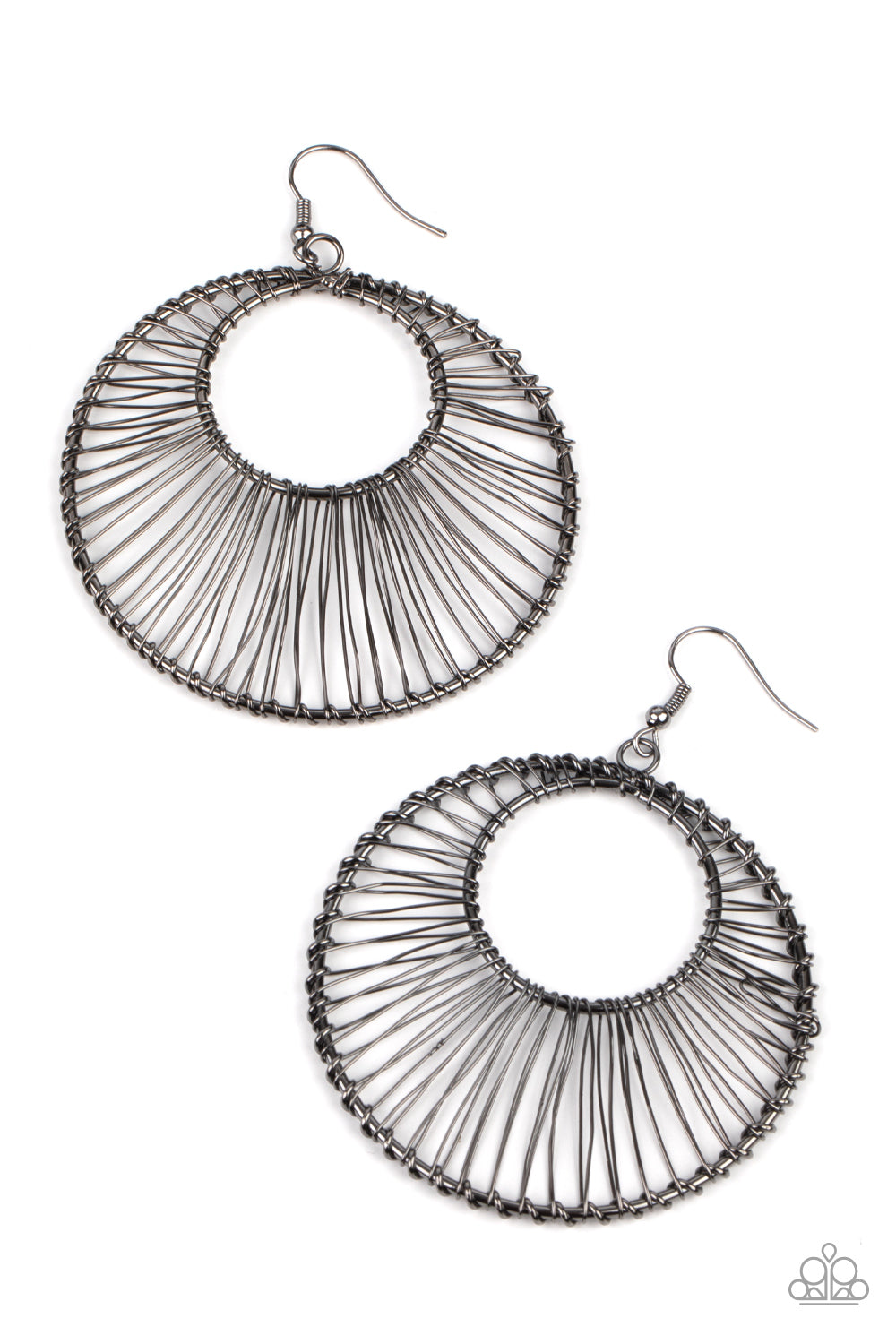 Artisan Applique - Black earring 640