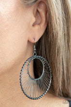 Load image into Gallery viewer, Artisan Applique - Black earring 640
