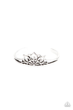 Load image into Gallery viewer, Mandala Mindfulness - Silver cuff bracelet F027
