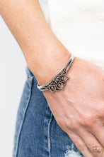 Load image into Gallery viewer, Mandala Mindfulness - Silver cuff bracelet F027
