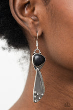 Load image into Gallery viewer, Going-Green Goddess - Black earring 776
