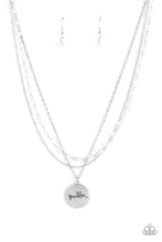 Load image into Gallery viewer, Promoted to Grandma - White necklace D018
