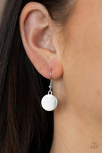 Load image into Gallery viewer, Laguna Lounge - Orange necklace B119
