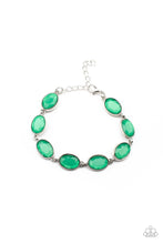 Load image into Gallery viewer, Smooth Move - Green bracelet 2231
