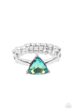 Load image into Gallery viewer, Tenacious Twinkle - Green ring B038
