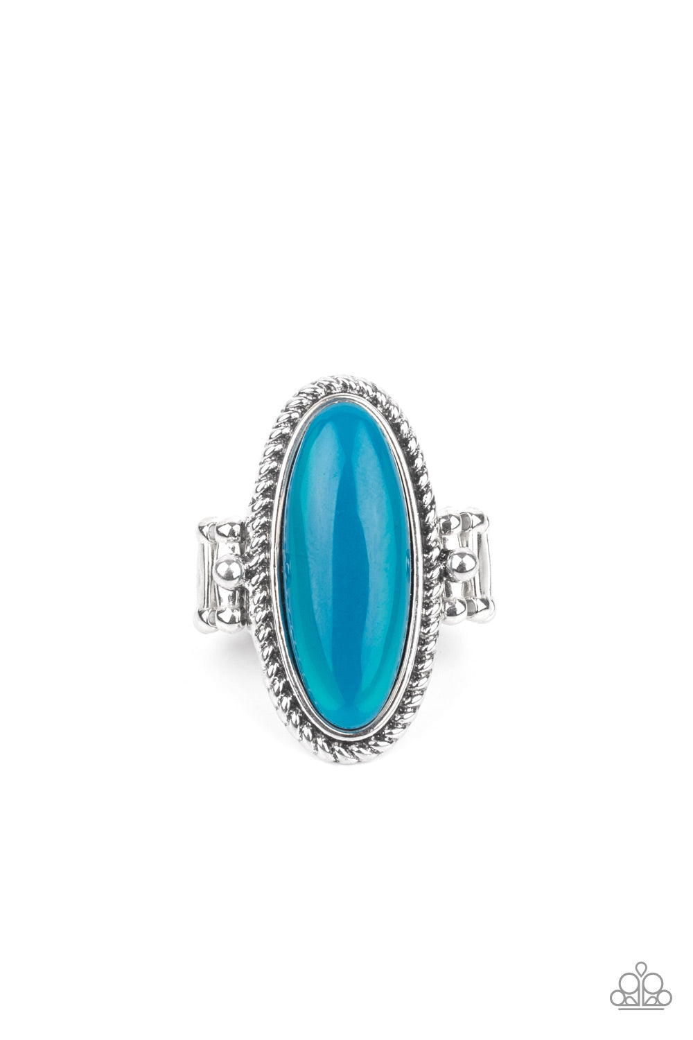 Oval Oasis - Blue ring A038