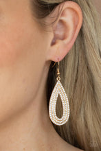 Load image into Gallery viewer, Exquisite Exaggeration - Gold earring B079
