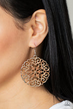 Load image into Gallery viewer, MANDALA Effect - Orange earring B089
