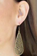 Load image into Gallery viewer, Posy Pasture - Brass earring 565
