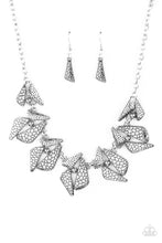 Load image into Gallery viewer, Extra Expedition - Silver necklace A025
