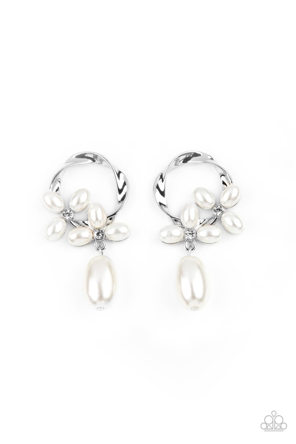 Elegant Expo - White post earring 731