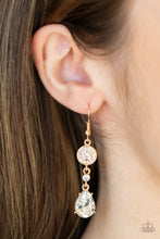 Load image into Gallery viewer, Graceful Glimmer - Gold earring B075
