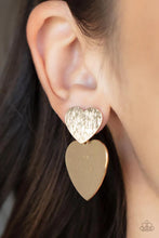 Load image into Gallery viewer, Heart-Racing Refinement - Gold post earring B109
