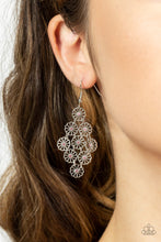 Load image into Gallery viewer, Bustling Blooms - Pink earring C021F
