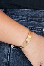 Load image into Gallery viewer, American Girl Glamour - Gold cuff bracelet 763
