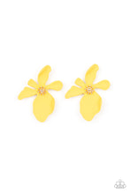 Load image into Gallery viewer, Hawaiian Heiress - Yellow post earring 900
