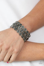 Load image into Gallery viewer, Forgotten Treasure - Blue bracelet 1000
