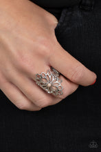 Load image into Gallery viewer, Perennial Daydream - Brown ring 850
