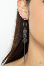 Load image into Gallery viewer, Bolo Beam - Black post earring 2236
